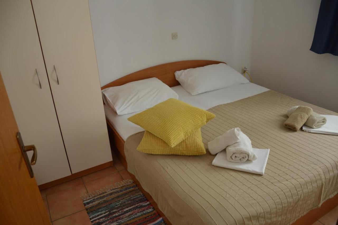 Apartments Burcul Pag Pag Town Kültér fotó