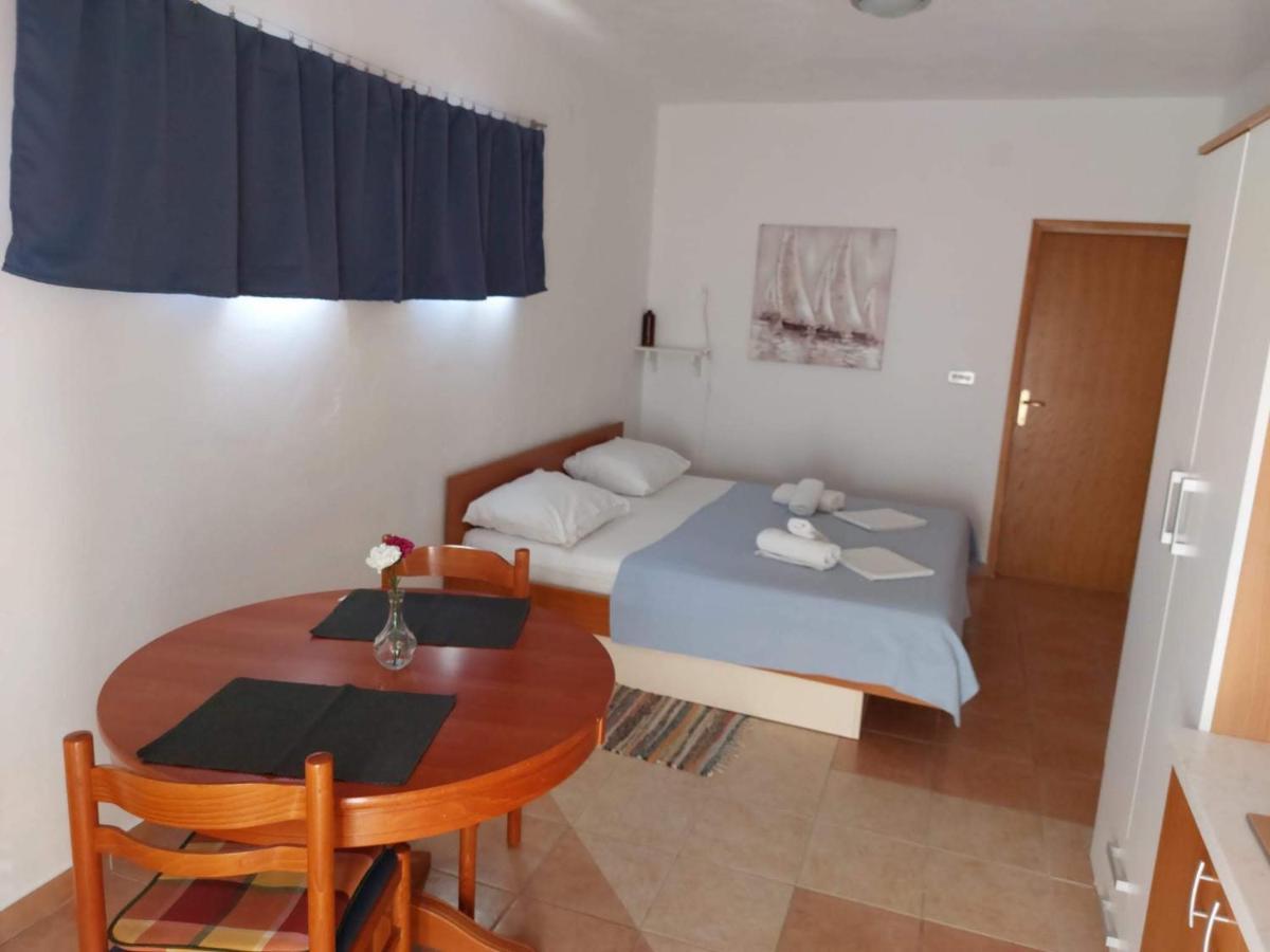 Apartments Burcul Pag Pag Town Kültér fotó