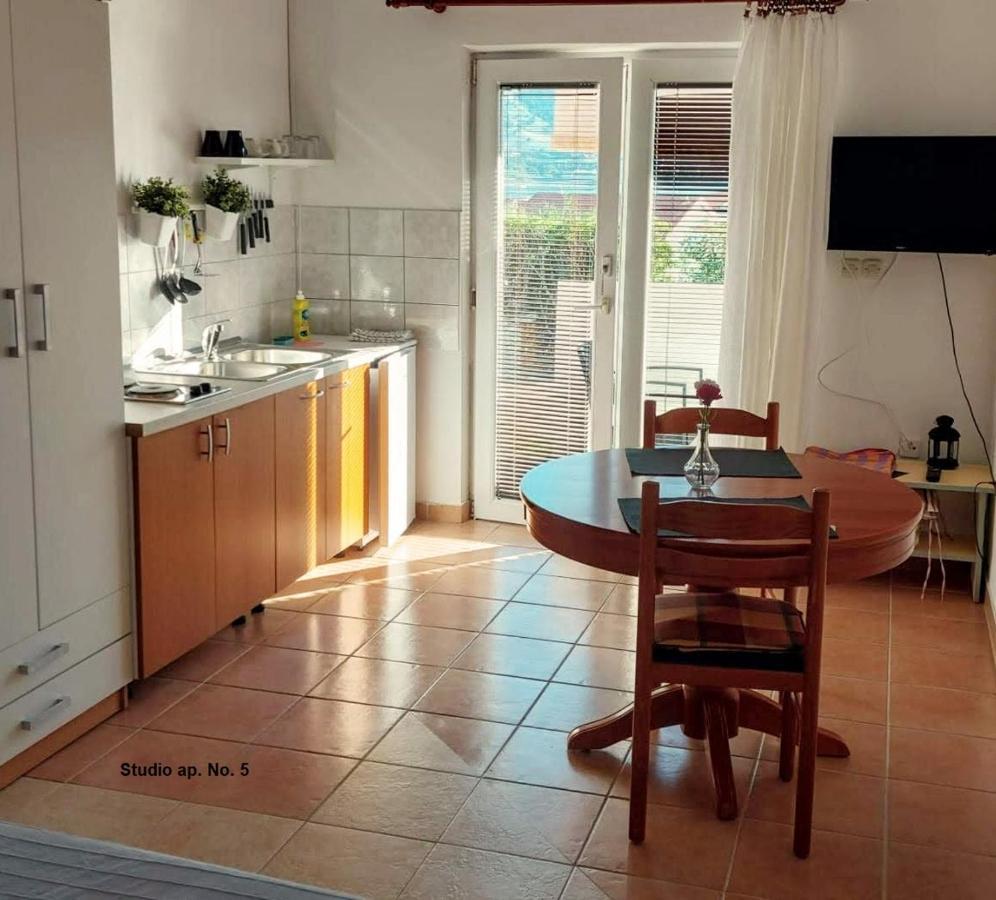 Apartments Burcul Pag Pag Town Kültér fotó