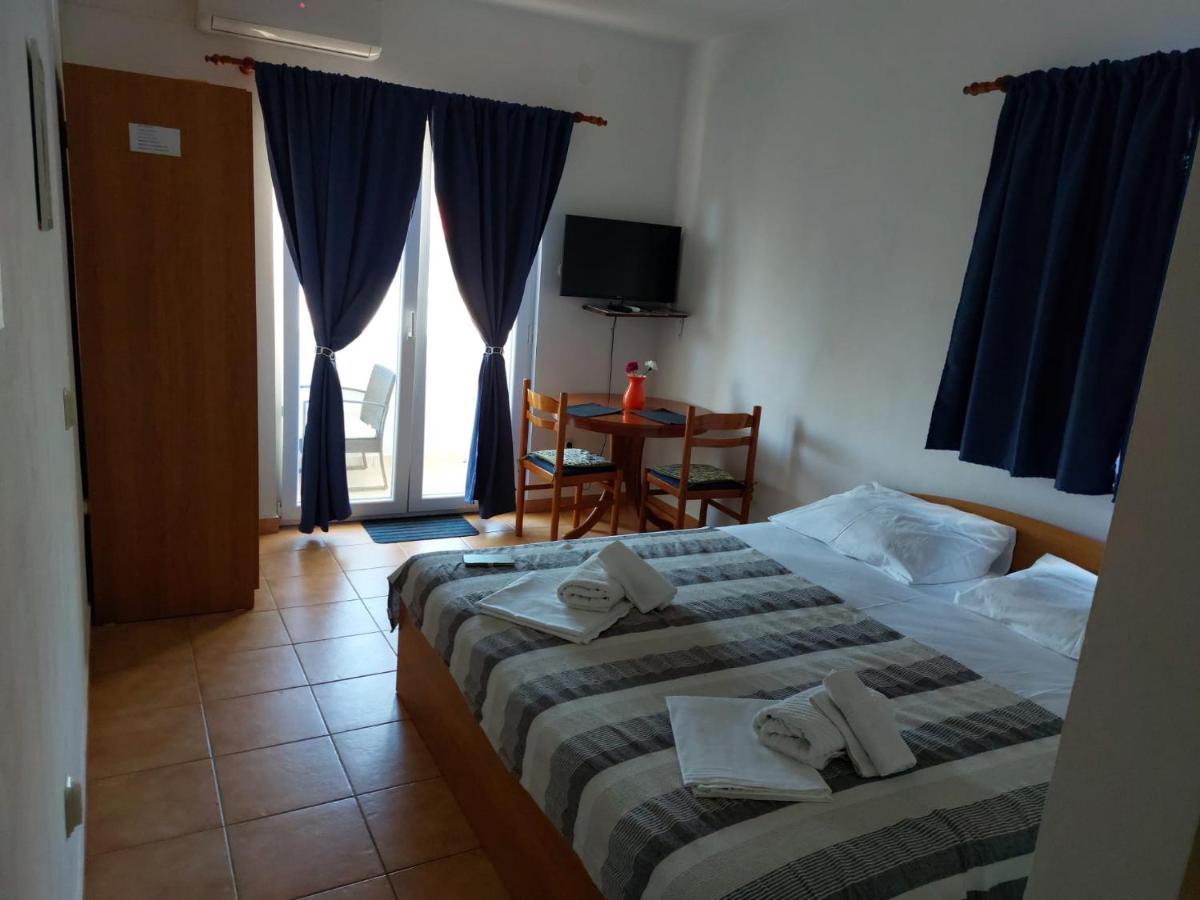 Apartments Burcul Pag Pag Town Kültér fotó